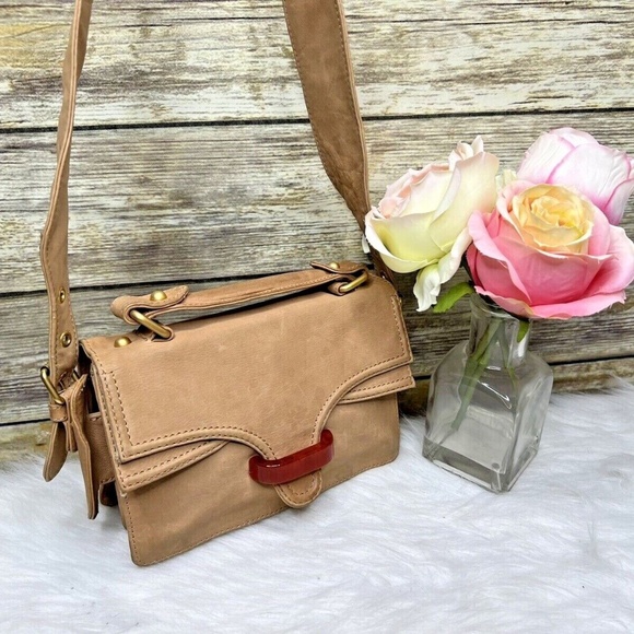 Uterque Handbags - Uterque Natural Tan Brown Leather Front Buckle Small Satchel Purse Shoulder Bag